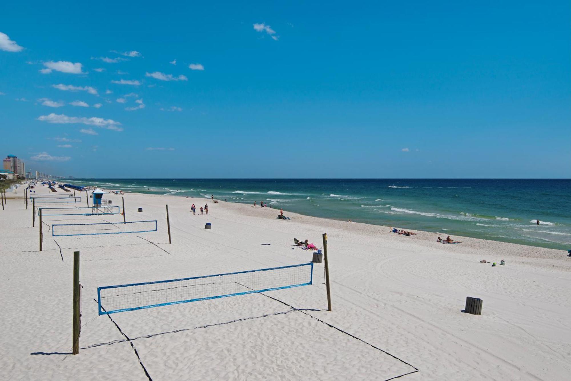 Holiday home Gorgeous 1-bed 2-bath With Gulf View! Pools On-site! Walk To The Beach! Panama City Beach