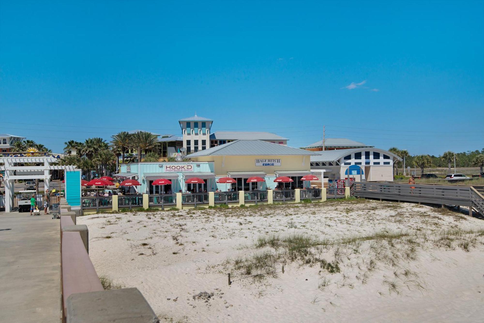 Gorgeous 1-bed 2-bath With Gulf View! Pools On-site! Walk To The Beach! Holiday home Panama City Beach